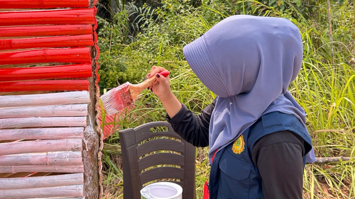 Sambut Hari Kemerdekaan, Warga Desa Tanjung Harapan Gelar Kegiatan Pembuatan Gapura